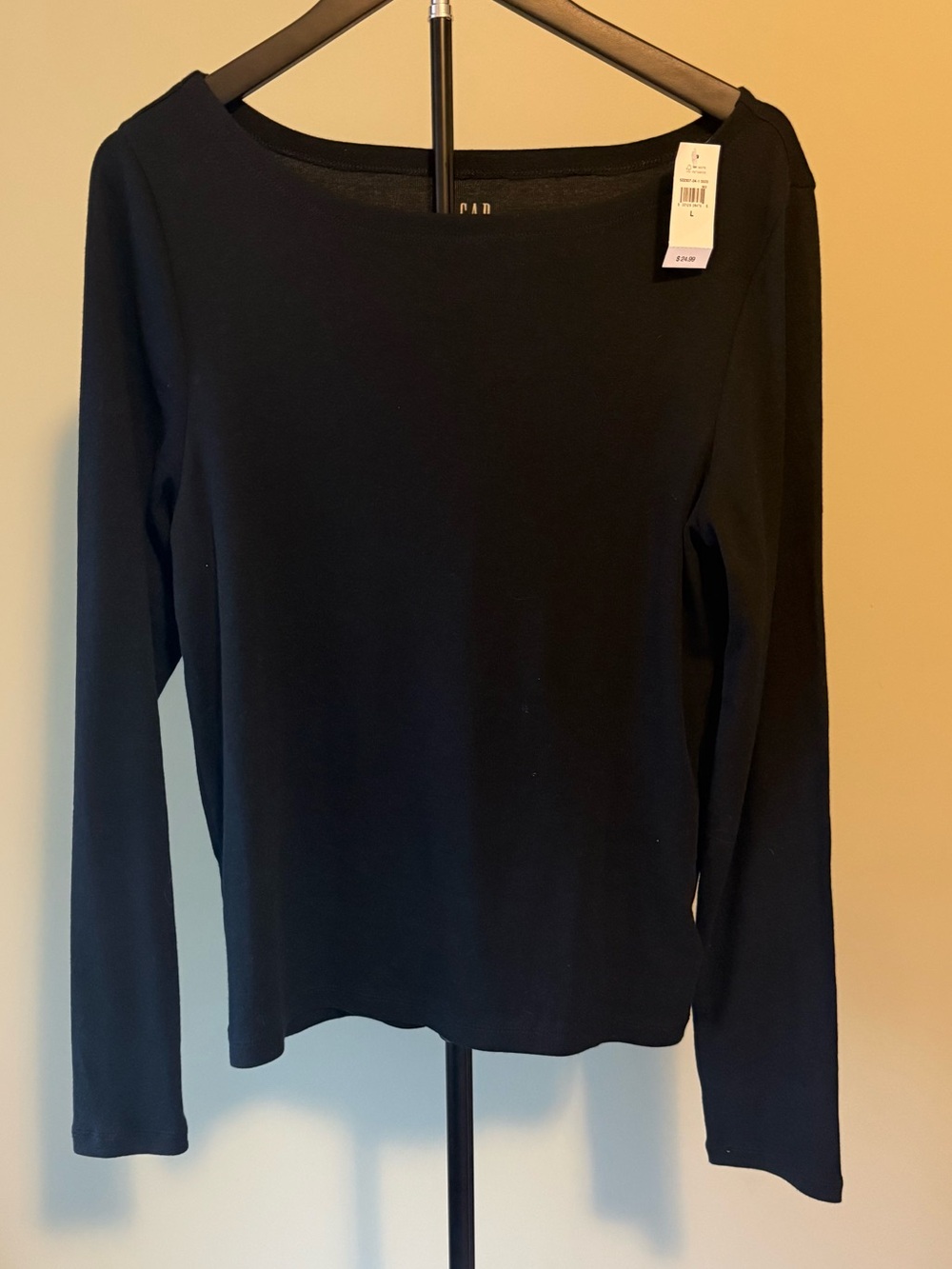 NWT GAP Favorite Tee in Black SZ L (17.5" P2P)